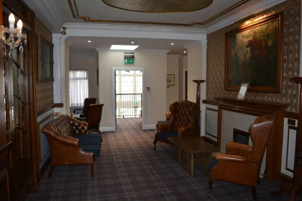 The Royal George Hotel
