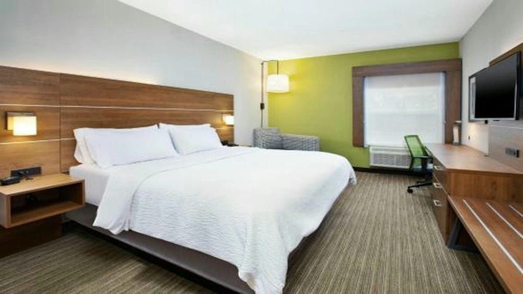 Holiday Inn Express Mt. Vernon by IHG