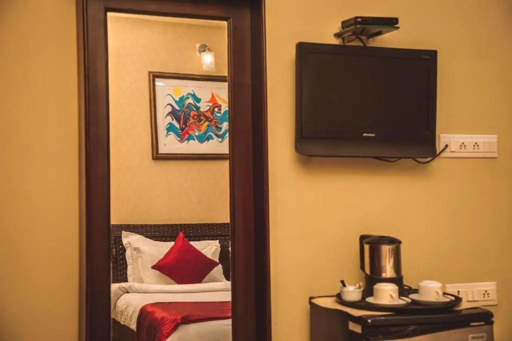 Hotel Meenakshi Udaipur - Family Preffered Hotel