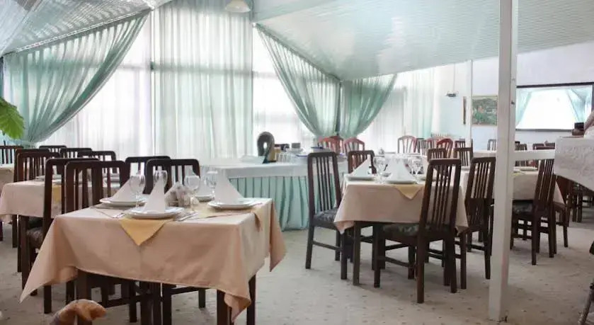 Hotel Ambasador