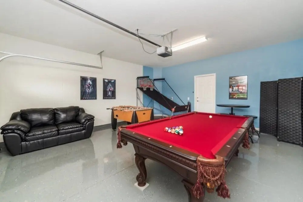 Elegant, Beautiful 5 Bed 5,5 Bath House w Pool 1879