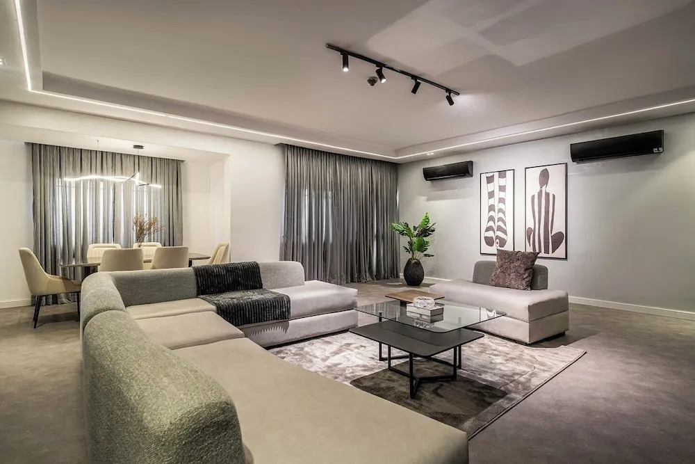 Sgi Apartment