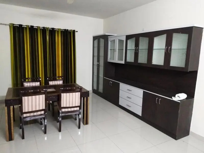 Fresh Living Prime Hitech Service Apartments