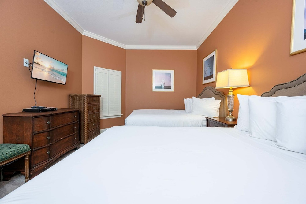 The Oasis 1503 Formerly Phoenix West Ii 1503 3 Bedroom Condo