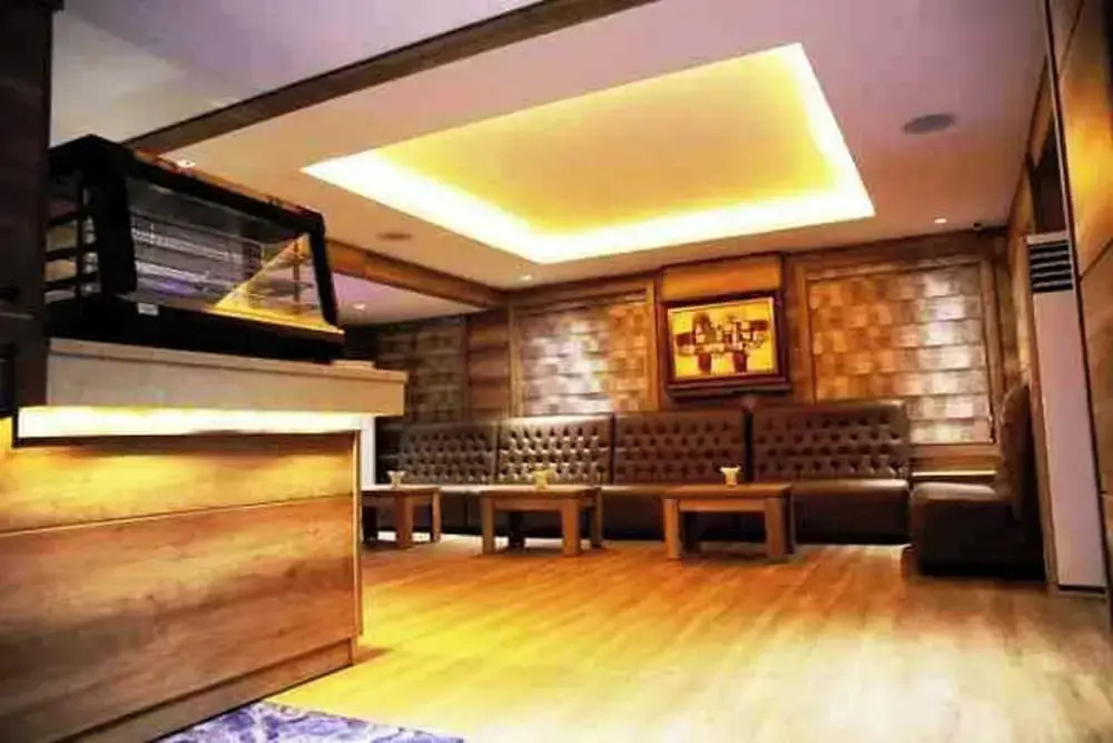 Royal Continental Hotels and Apartment