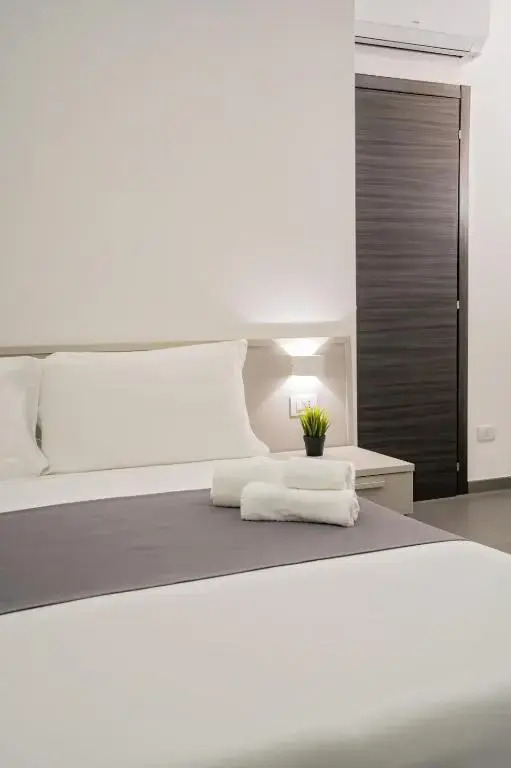 mc b&b
