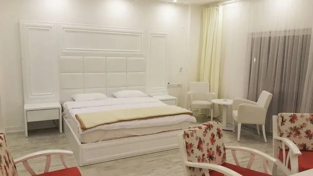 Beyaz Cinar Butik Hotel