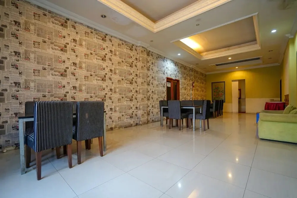 OYO 1273 Hotel Belvena