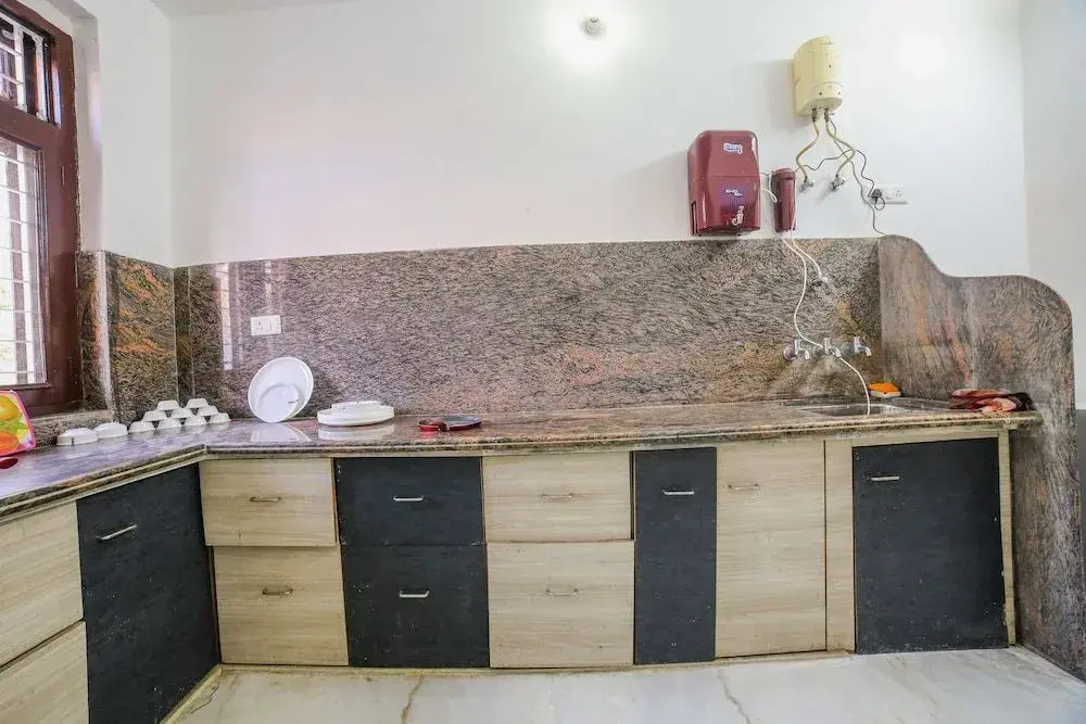 Oyo Home 16423 Spacious 3Bhk