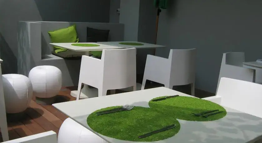 zazpiHotel