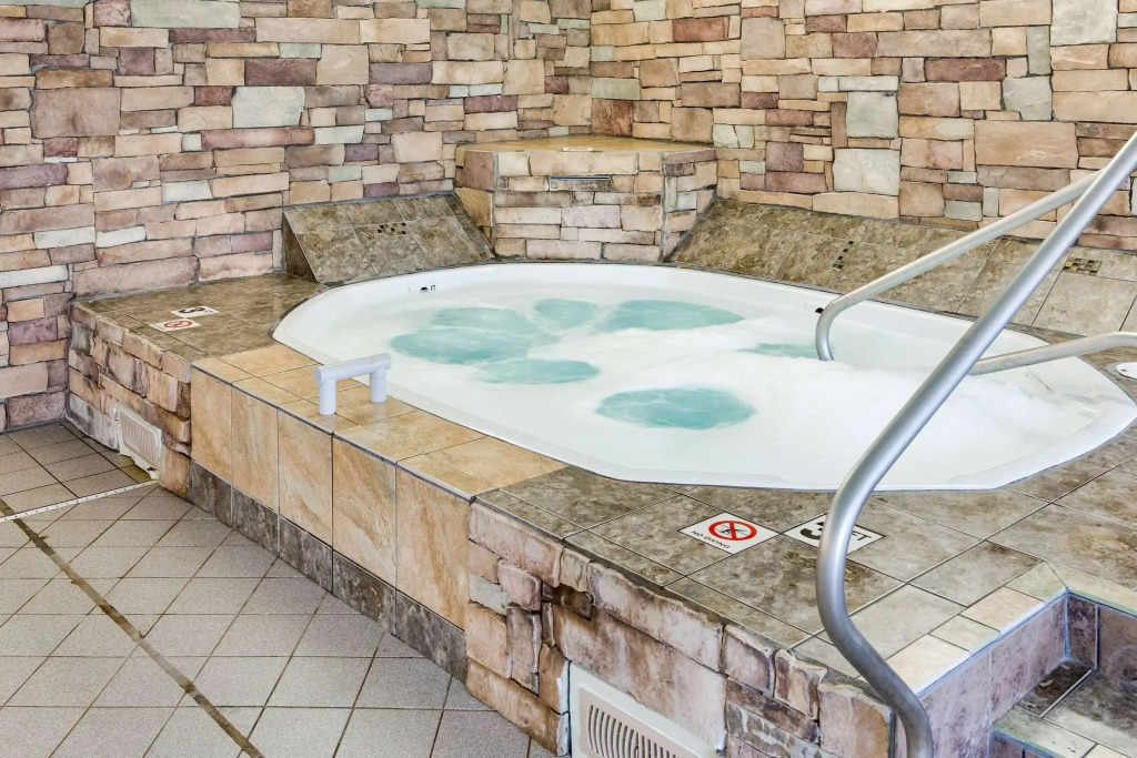 Quality Inn & Suites Mankato East