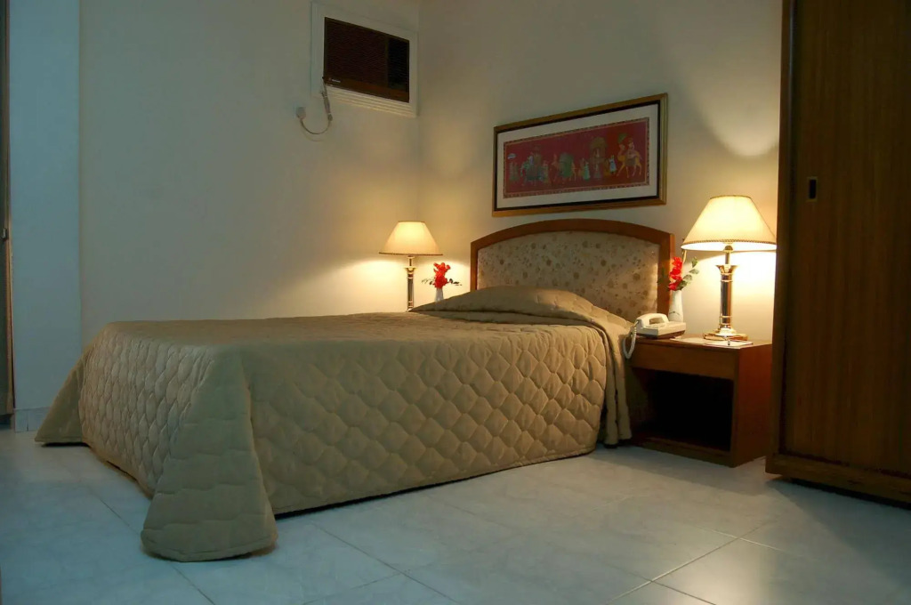 Hotel de Crystal Crown