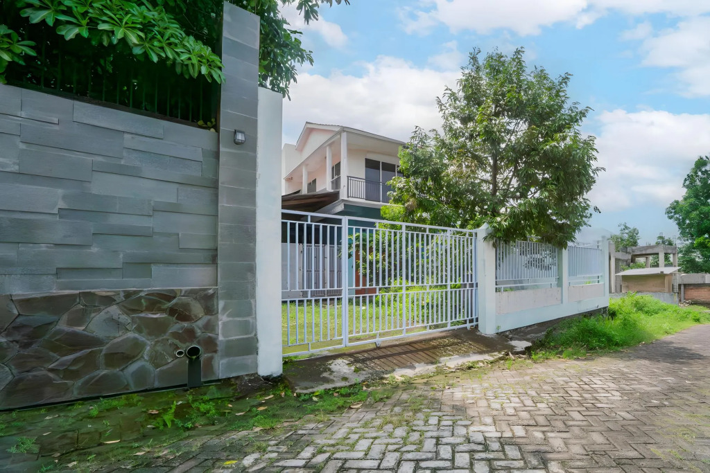 Hotel O Kencana Homestay Syariah Near Masjid AL-BAROKAH Kanyuran