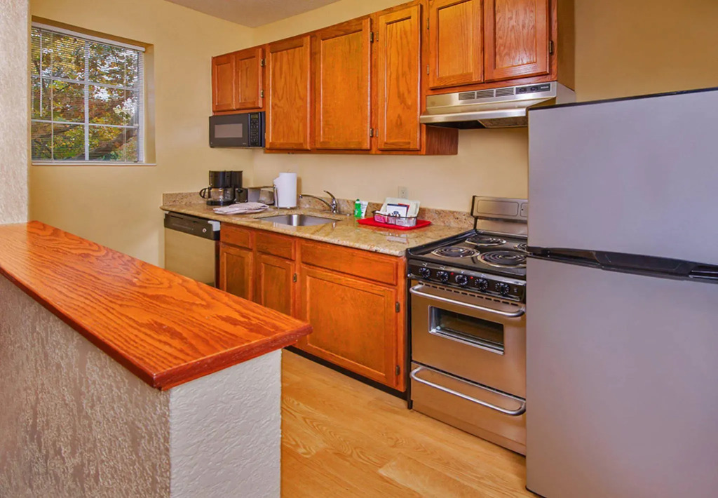 Sonesta Simply Suites Falls Church