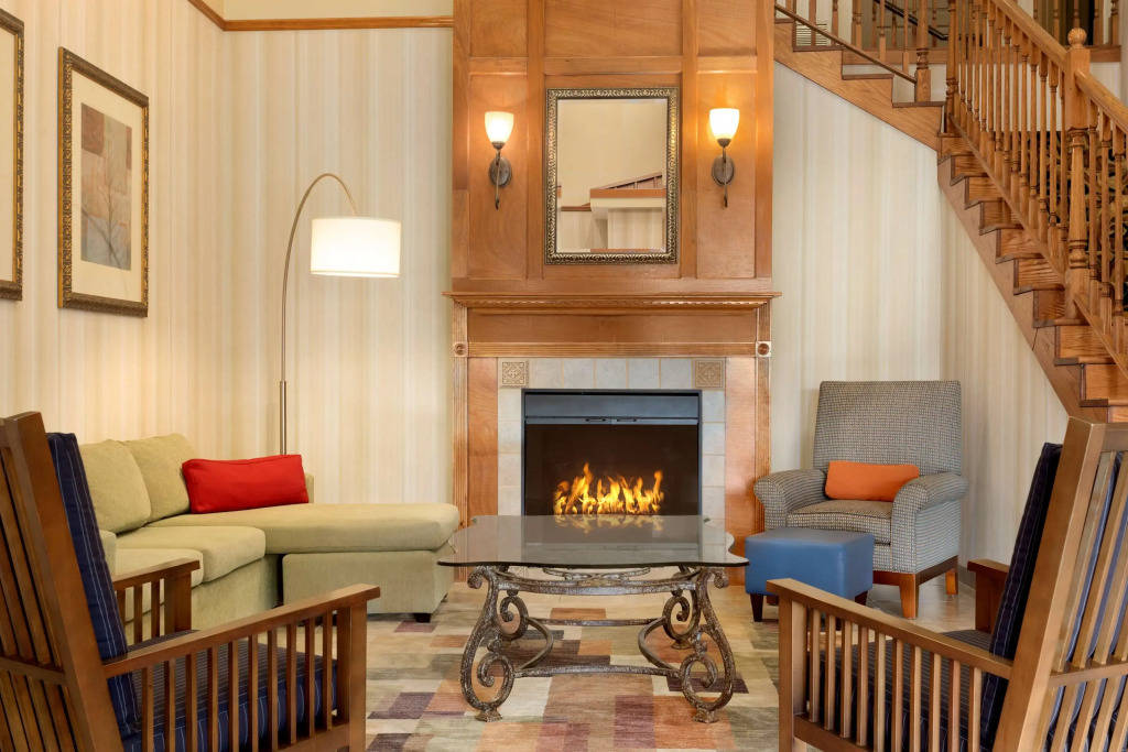 Hotel Pineville & Conference Center Alexandria I-49