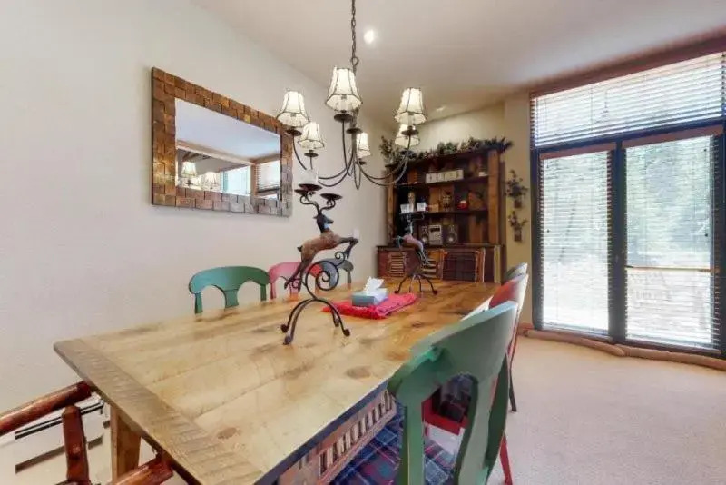 Keystone Ski Tip Town Homes 3 Bedroom Town House, Private Garage on Shuttle Route