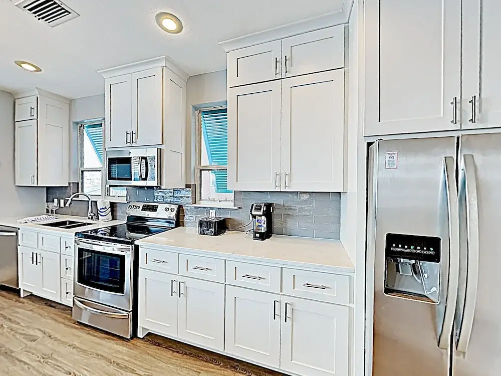 New Listing! Destiny Beach On Lake W/ Pool 2 Bedroom Duplex