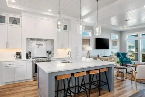 Ez Come Ez Geaux 4 Bedroom Home by Redawning
