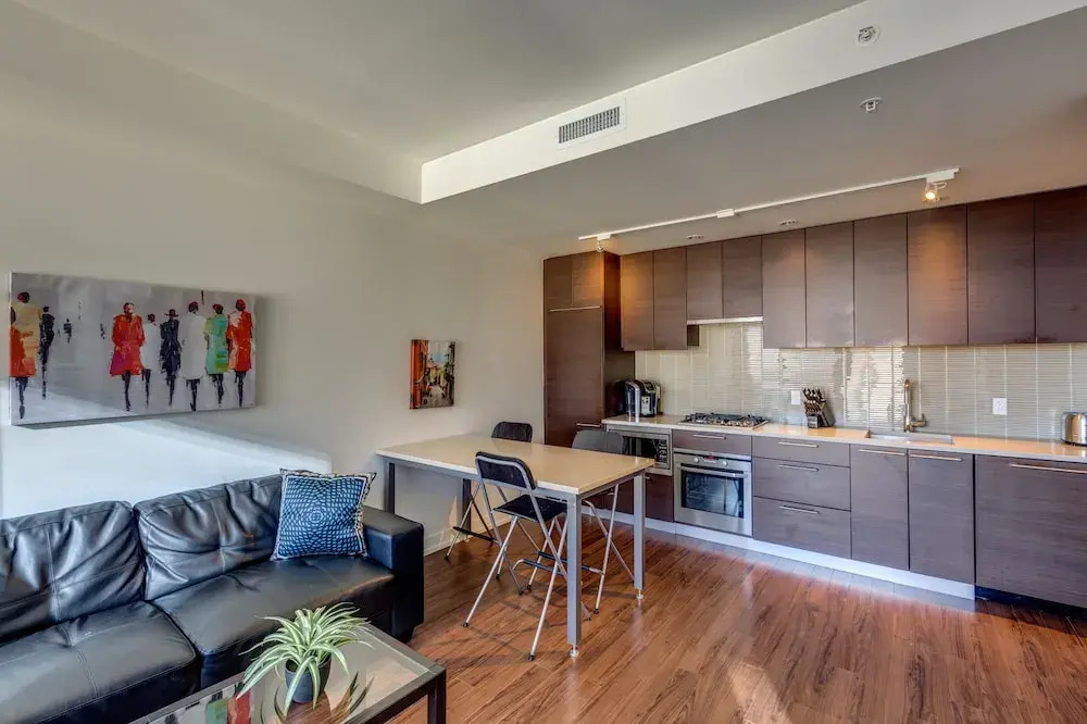 Suite Digs Waterfront