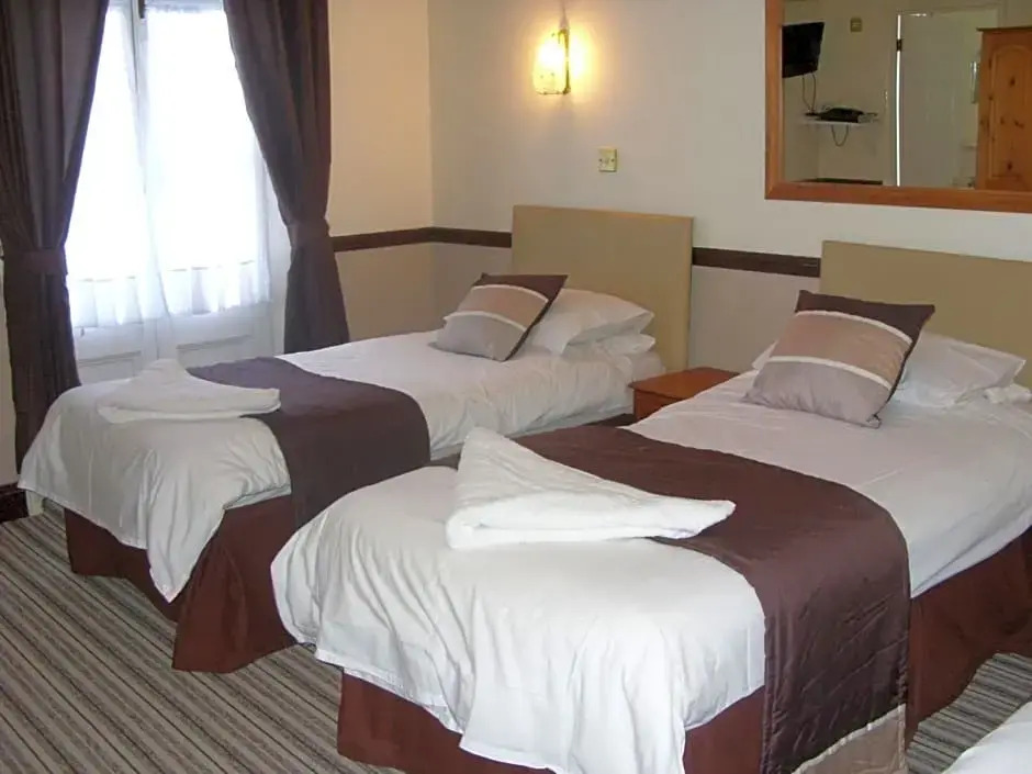 Phoenix Hotel
