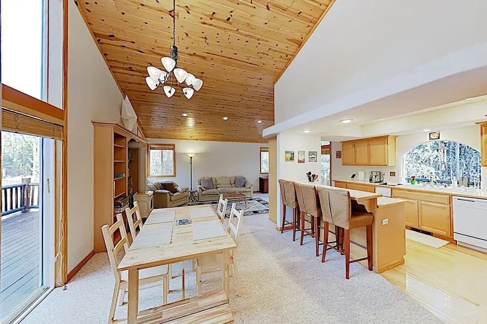 New Listing! Alder Creek , Near Slopes 3 Bedroom Home