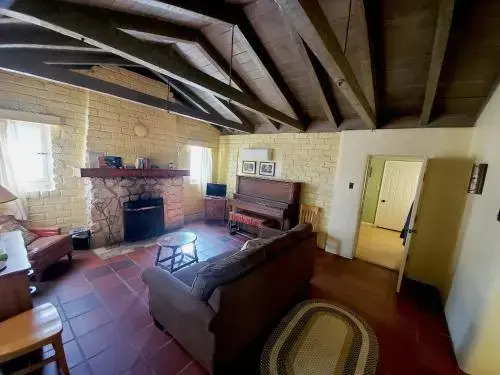 29 Palms Inn