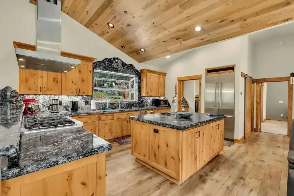 2566 Del Norte 5 Bedroom Home by RedAwning