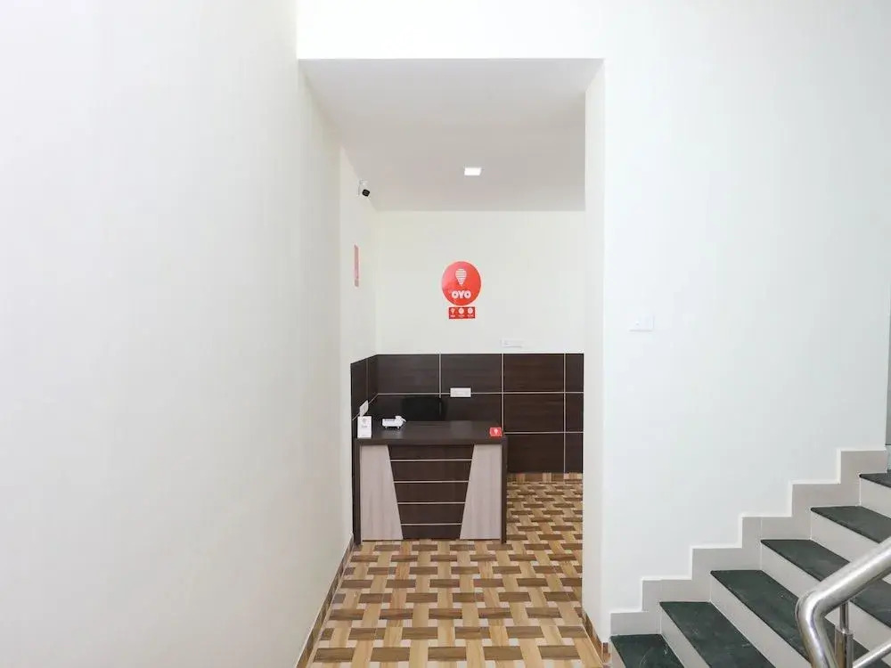 Super Hotel O Perfect Stay Near Meenambakkam Metro Station