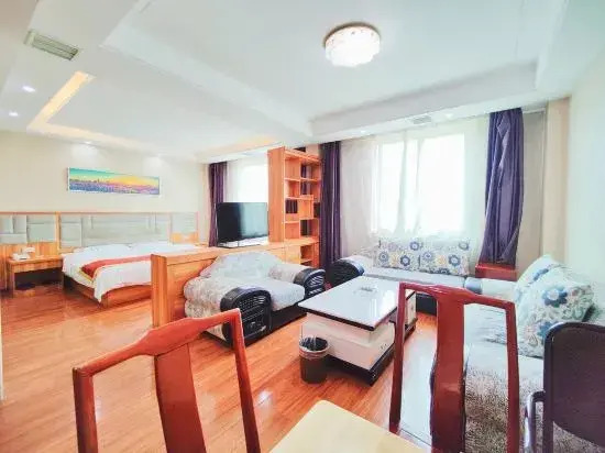Jinboyuan Business Hotel(Xunyang Tower Dazhong Road Pedestrian Street Branch)