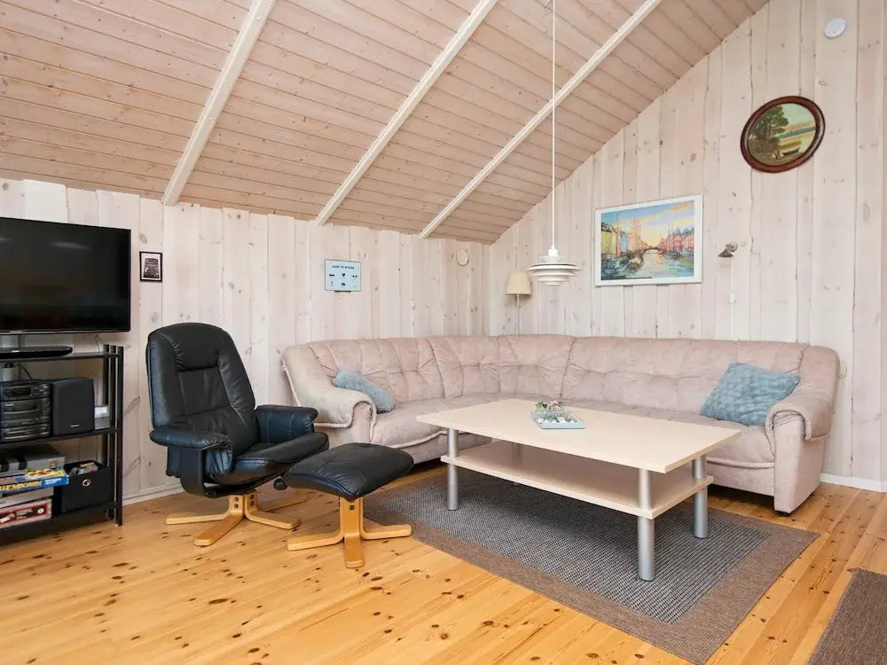 Homely Holiday Home in Juelsminde Near Sea