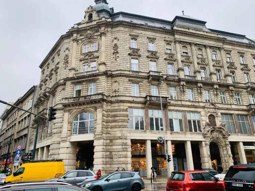 Luxury Central Home Next to the Fashion Str.