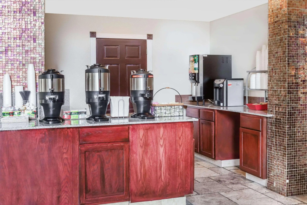 Hawthorn Suites Dallas Love Field