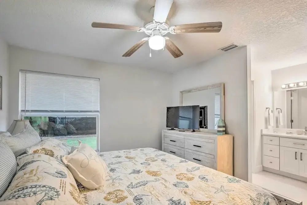 Jupiter Home w/ Patio & Grill ~ 6 Mi to Beach!