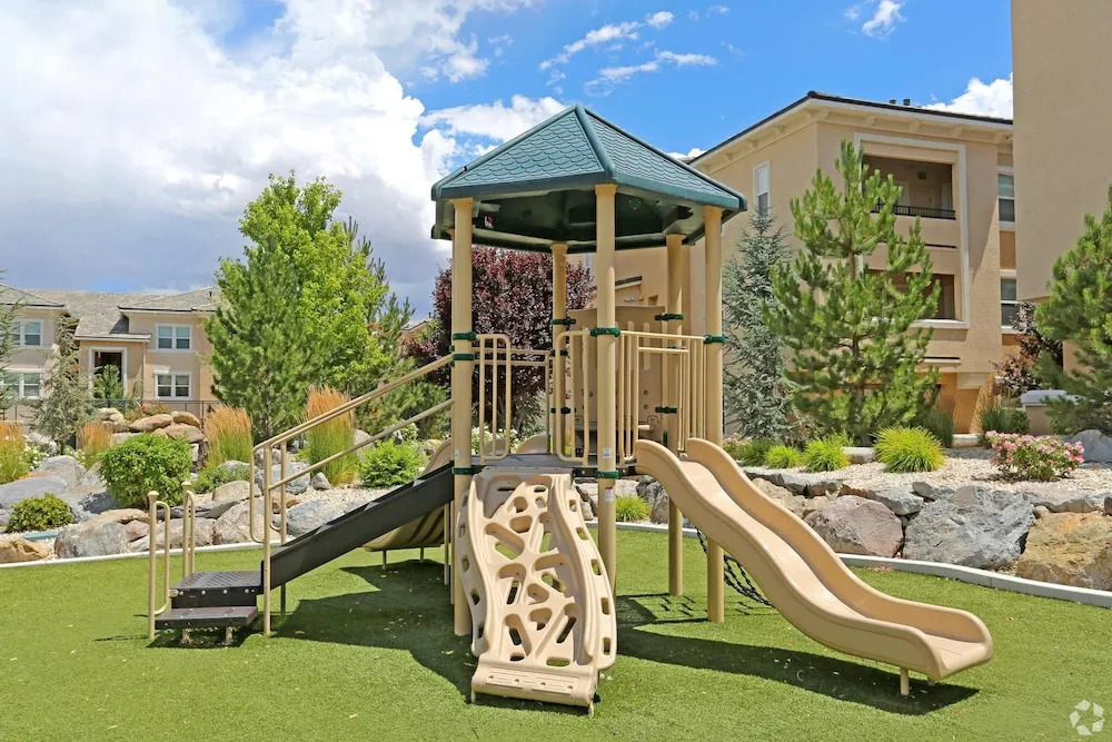 New Luxurious 1BR Apartment Heated Pool Spa Sauna
