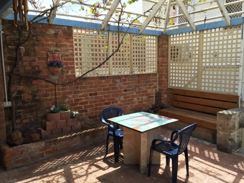 Hay Street Travellers Inn