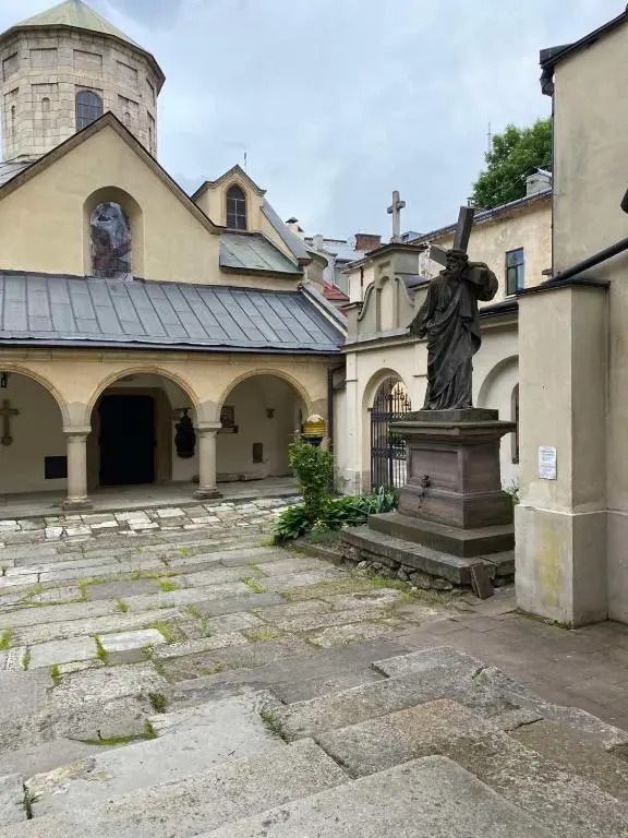 Zdesj Zhivet Schastje