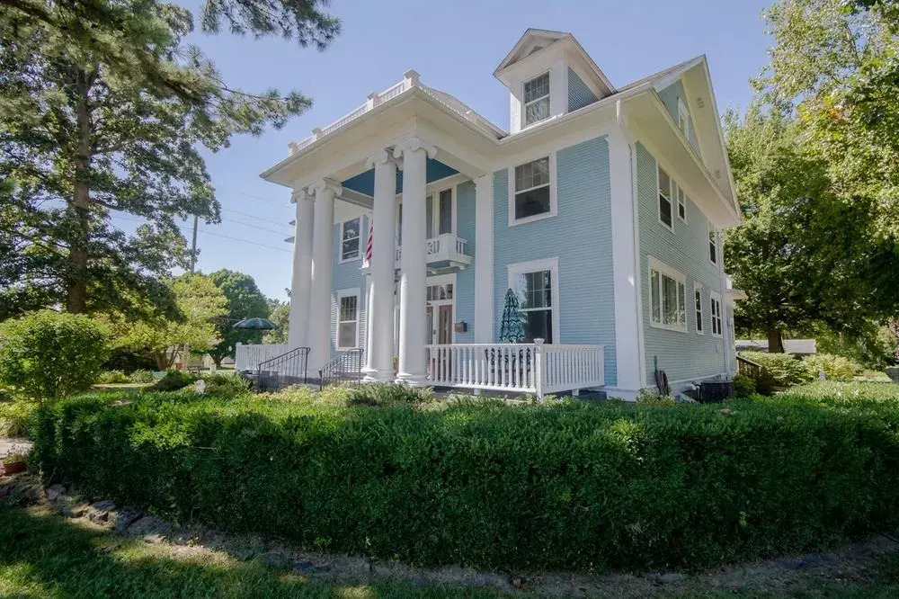 The Dickey House Bed & Breakfast