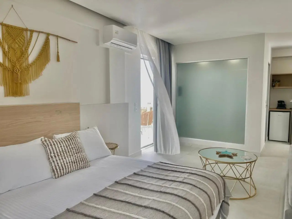 Alexia Beach Hotel