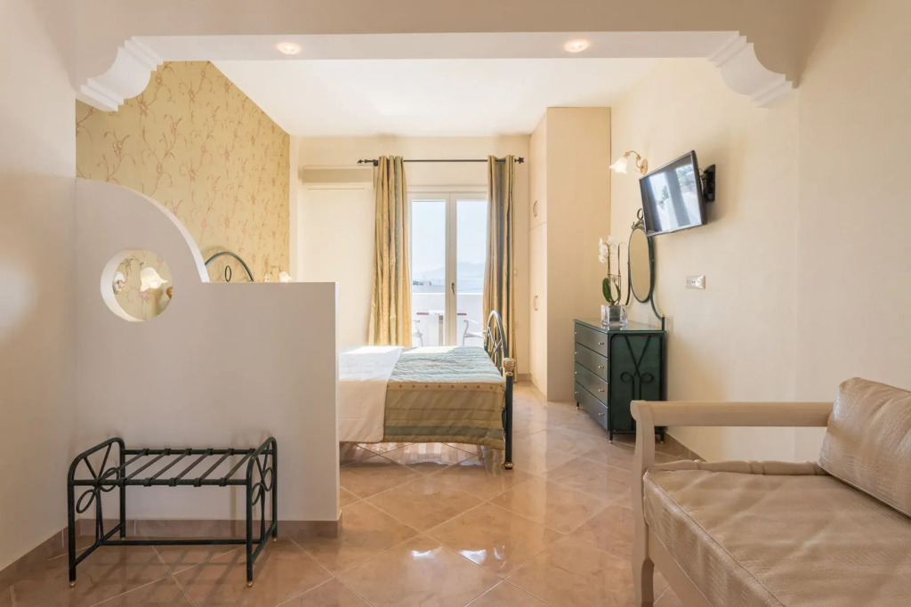 Ariadne Hotel