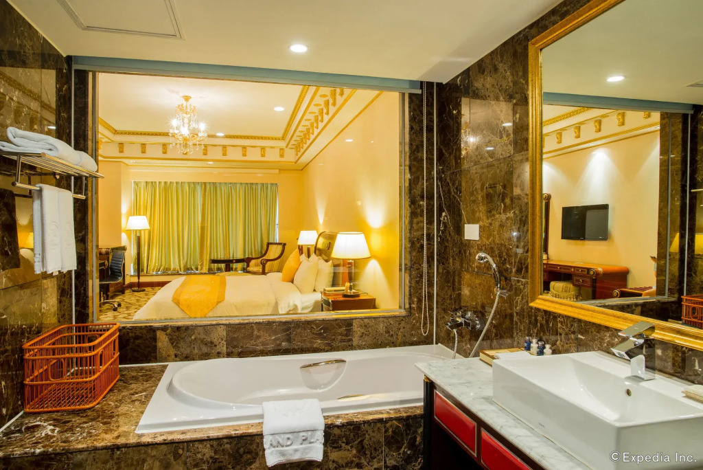 Grand Plaza Hotel Hanoi