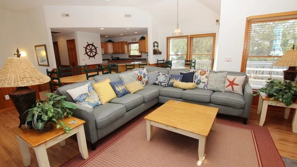 Seaside Manor - 5 Br Home