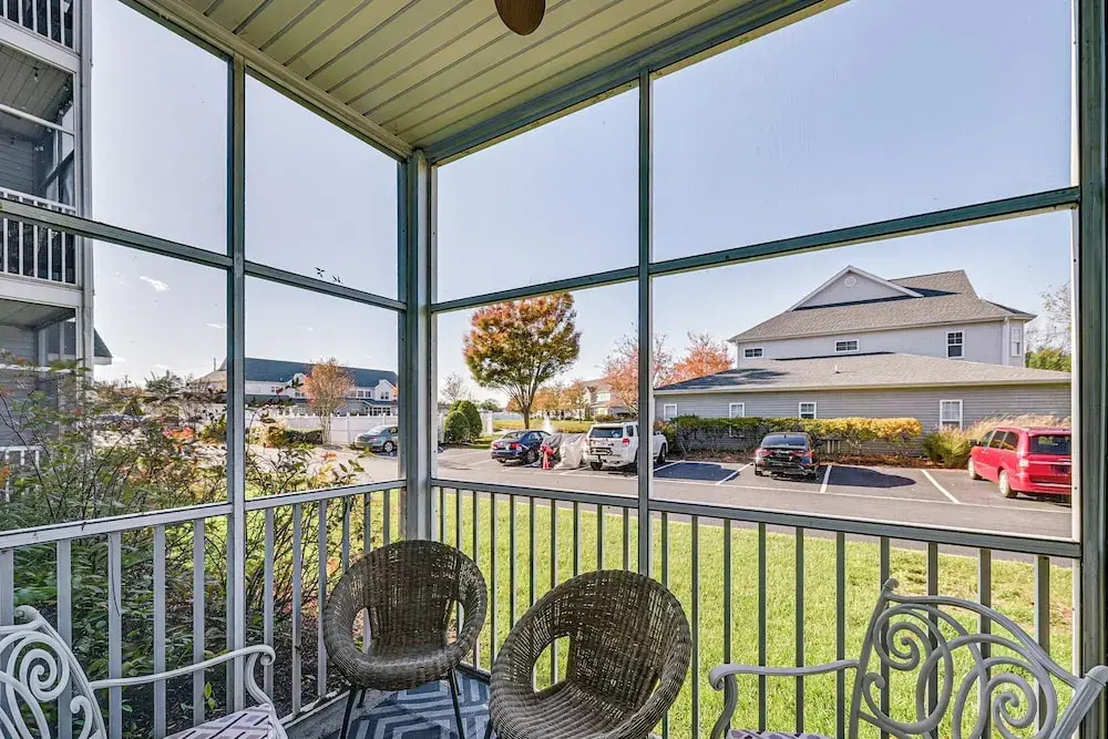 Pool Access & Easy Beach Days! Lewes Unit w/ Patio