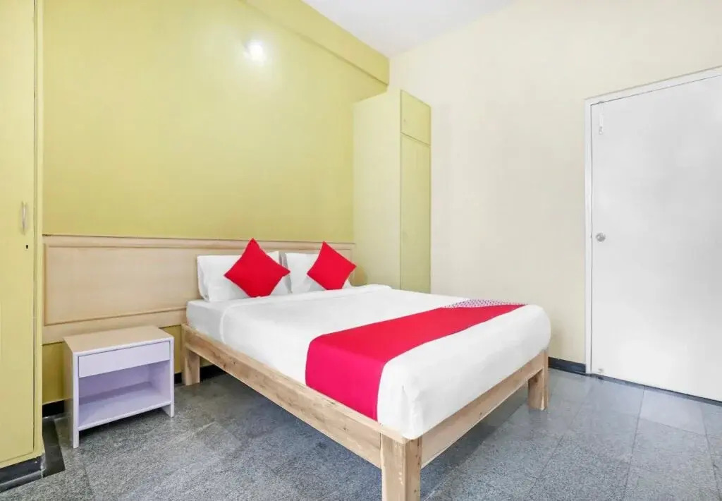 Transit Hotel By OYO Rooms