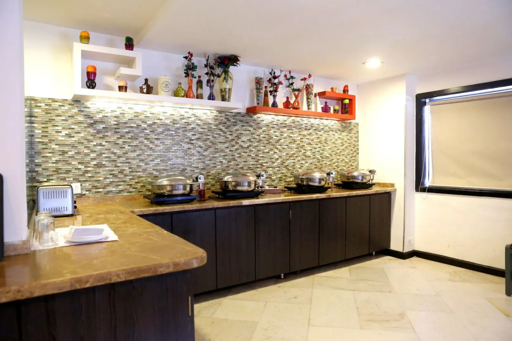 Click Hotel Yuvraj