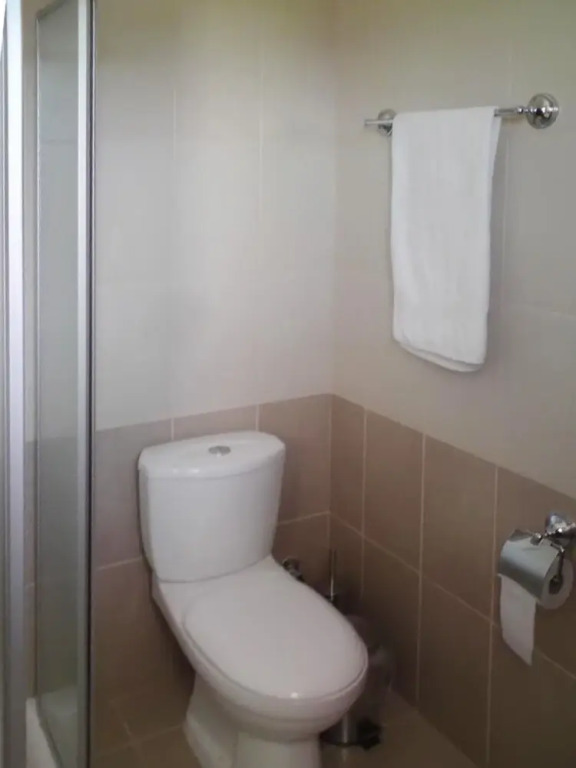 Modern Luxury Villa in Peyia, Near Coral bay Beach, w/ Private Pool an