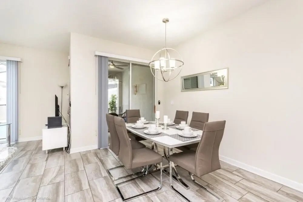 Amazing Story Lake Town Home Sleeps 8 With Pool 4 Bedroom Townhouse by Redawning