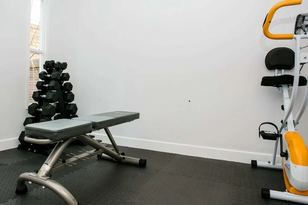 2 Bedroom Flat In Highbury