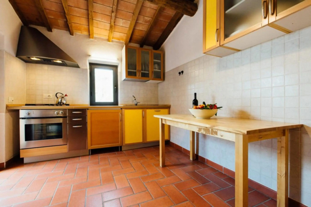 6 bedrooms villa with private pool and furnished terrace at Santa Fiora