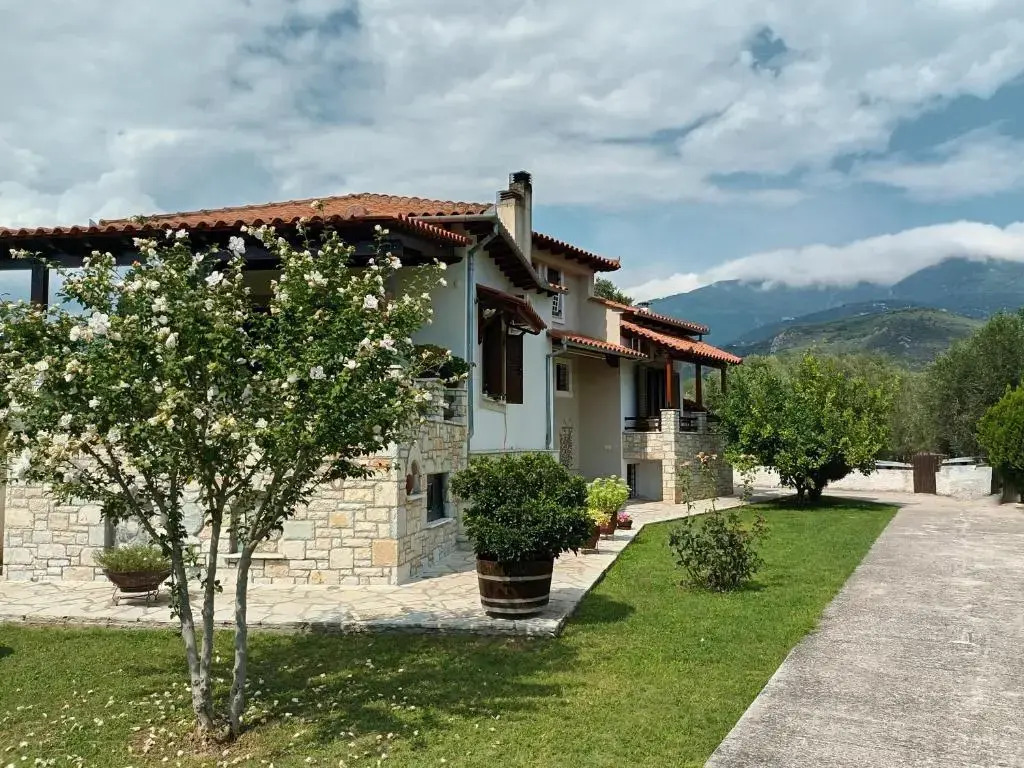 ZENIA Pelion garden house
