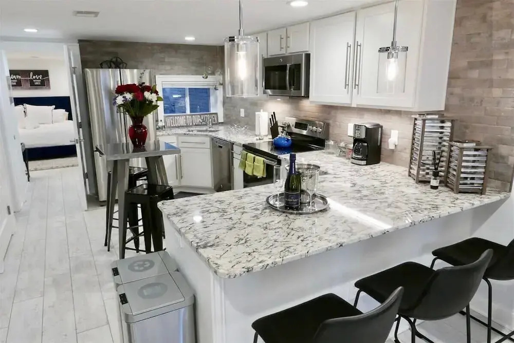 Stylish & Modern Apt Shaw Pking